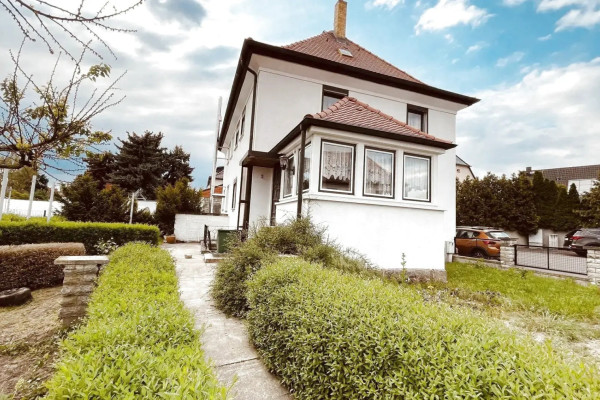 Hausansicht-Leipzig-Wahren